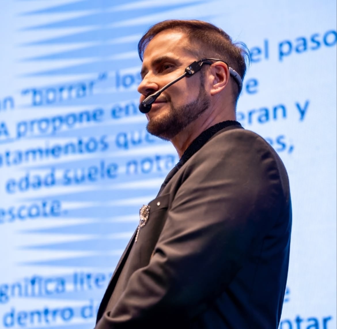 Formación y congresos médicos — Dr. Roberto Angeloff